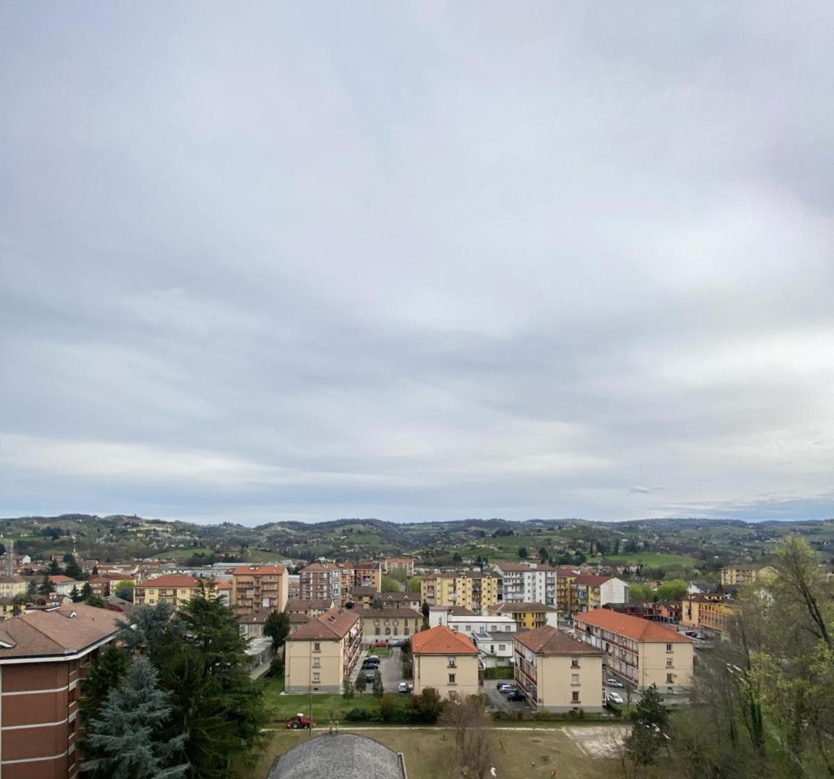 Appartamento Bella Vista Canelli Esterno foto