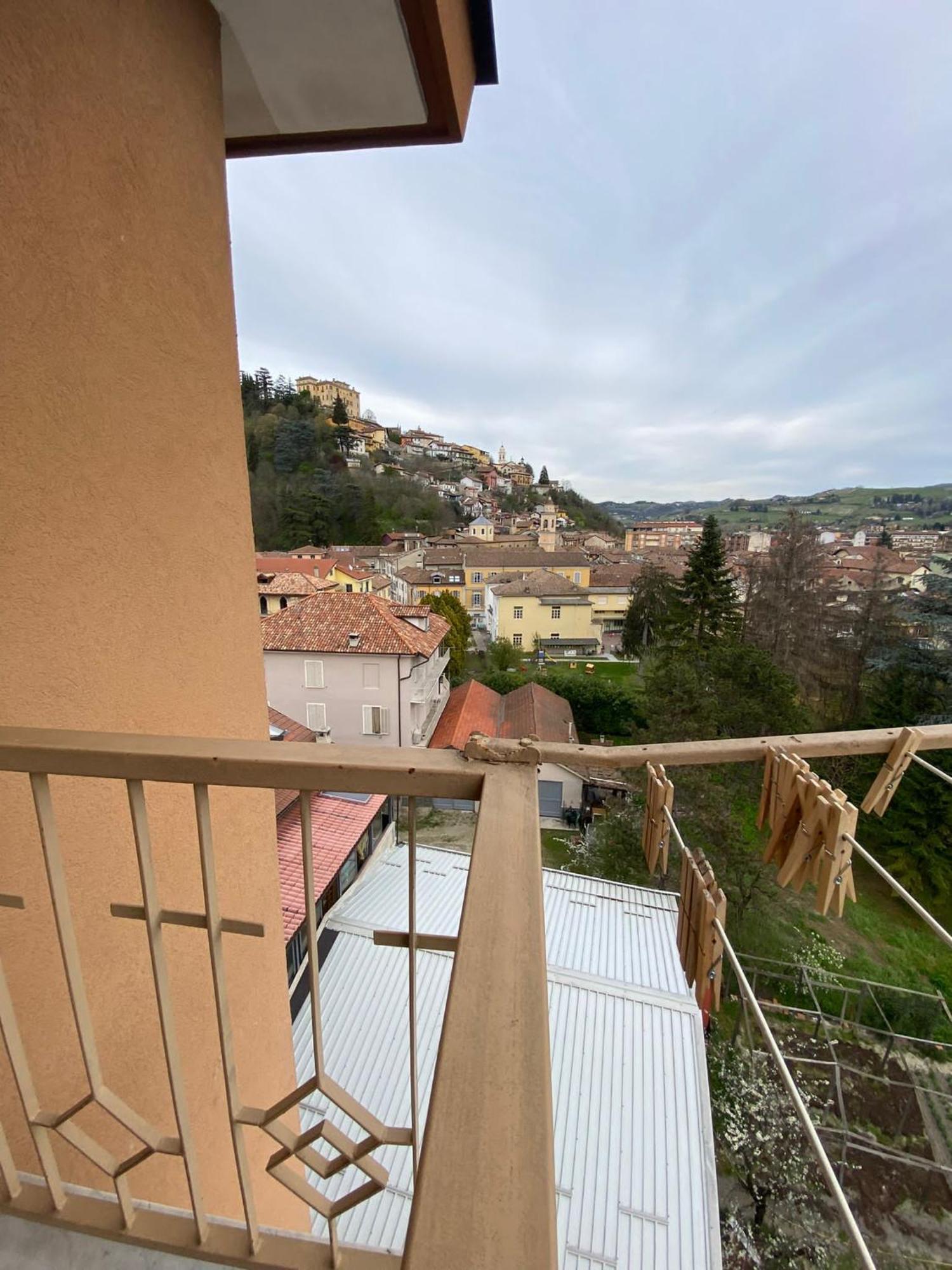 Appartamento Bella Vista Canelli Esterno foto